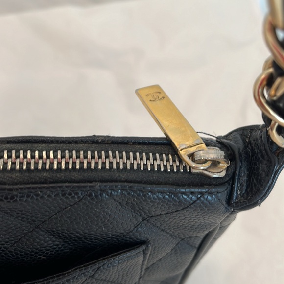 CHANEL Caviar Timeless Pochette - Picture 8 of 16